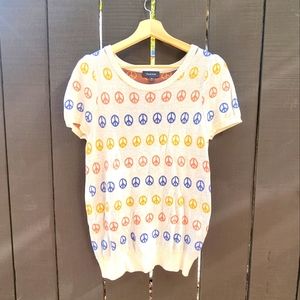 Modcloth short sleeve peace sign shirt